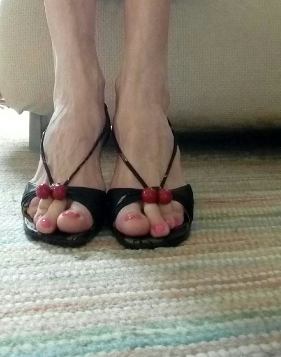 Босоножки Christian Lacroix.