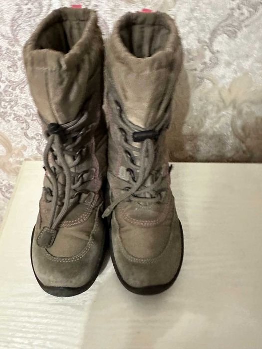 Продам зимові сапожки для дівчинки,  ECCO