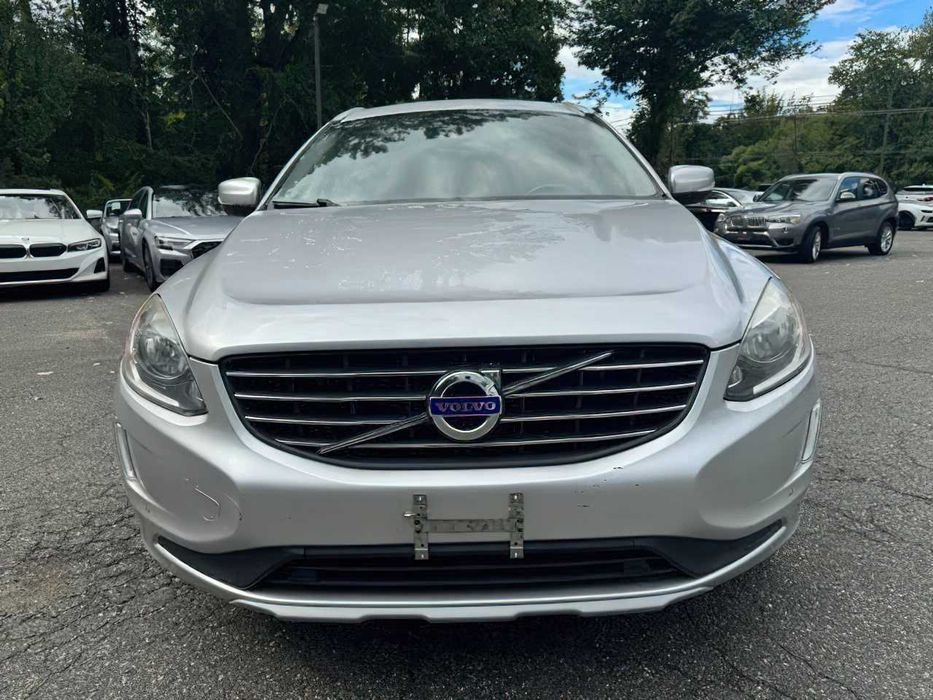 Volvo XC60      2016