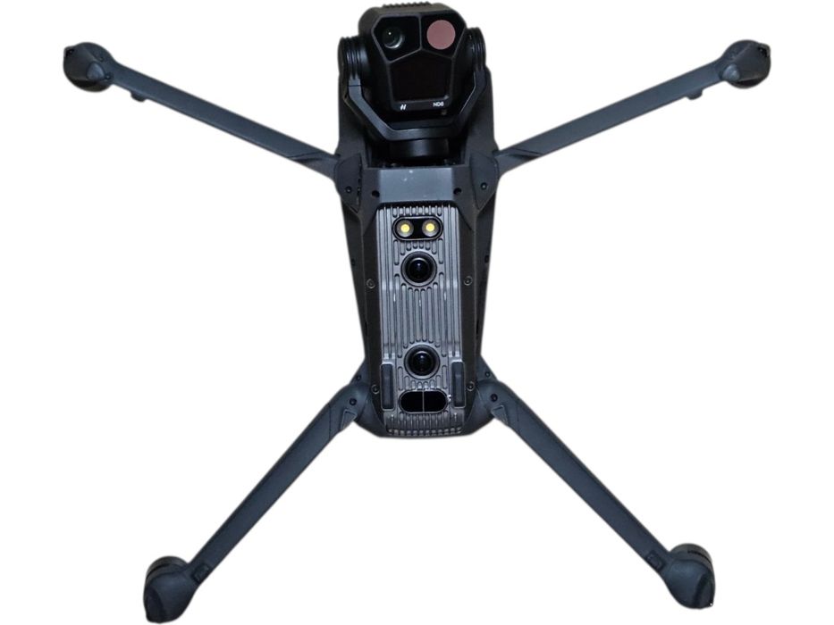 dji mavic 3pro  (чистый аккаунт, небольшой налет, без ошибок)
