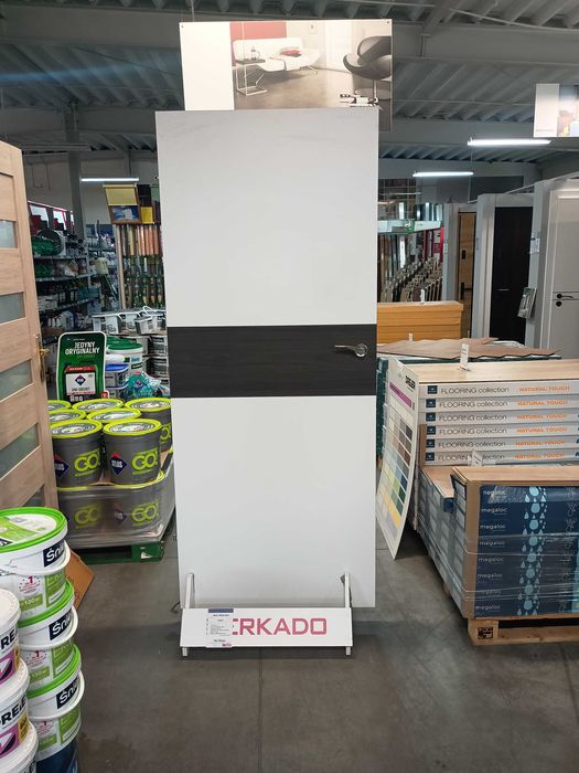 Drzwi wewnętrzne DRE 80 lewe RIVIA 10 – komplet! Powystawowe – 413 zł