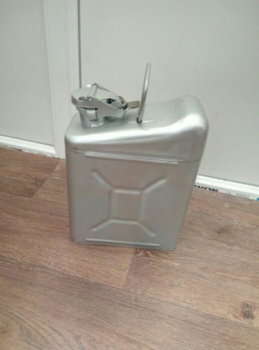 Каністра 5л металева