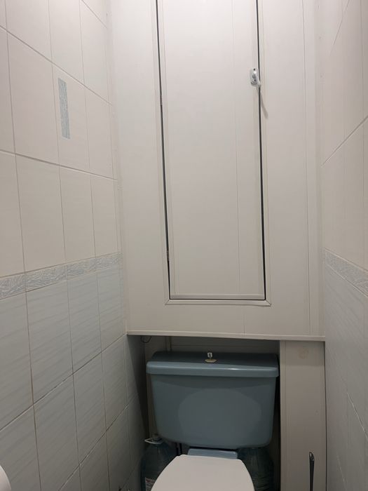 3к з роздільними кімнатами . Площа Маяковського .