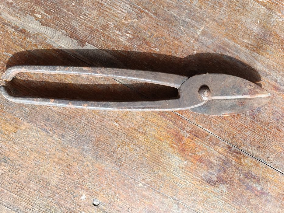 Ножницы для резки металла времён СССР.