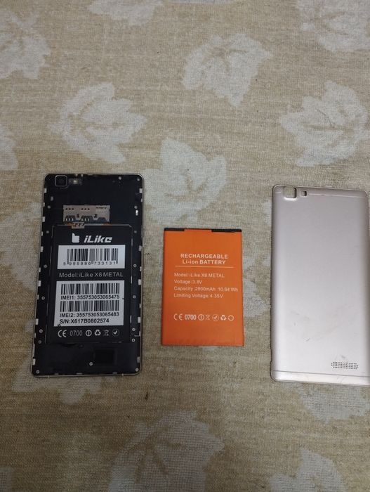 Продам телефон на запчастини або на відновлення