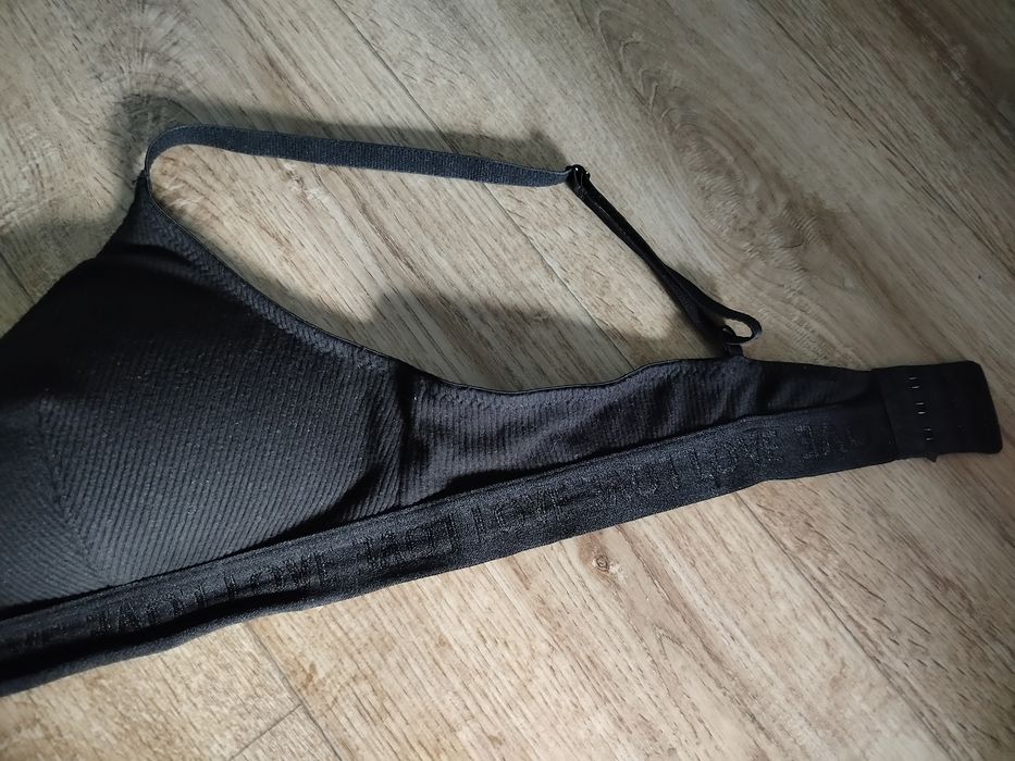 Czarny biustonosz House  L 75B