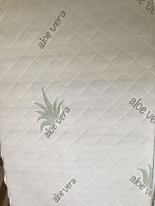 Продам дитяче ліжко з матрасом і всим комплектуючим набором!