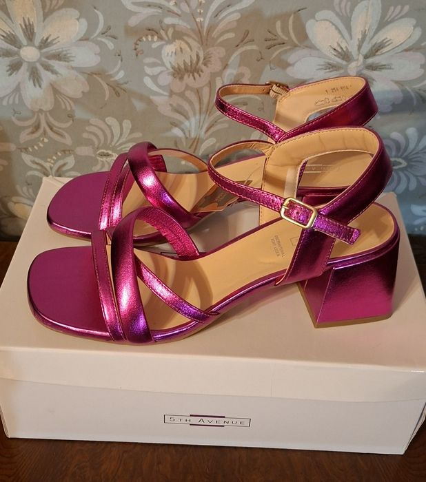 Босоножки 5th Avenue Кожа! Фуксия! р 40 Новые! Германия!