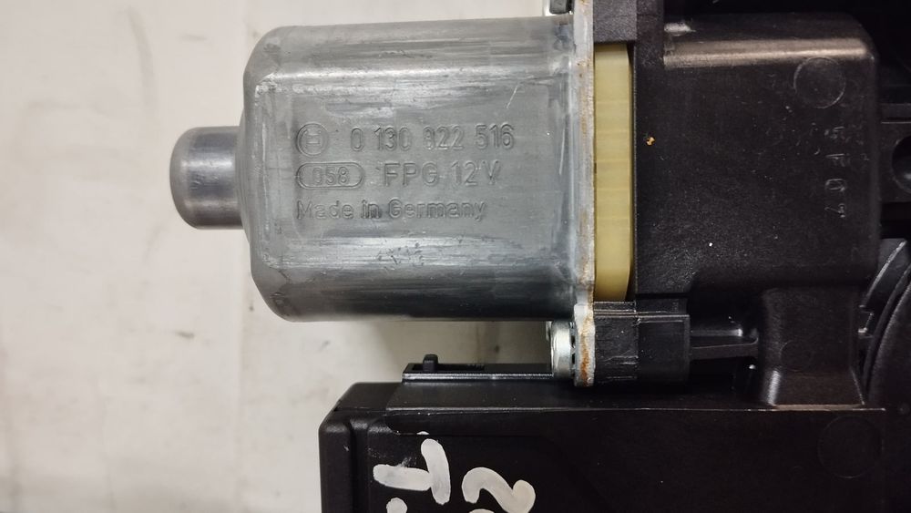 Motor Vidro Trás Direito RENAULT GRAND SCÉNIC III - 827303178R