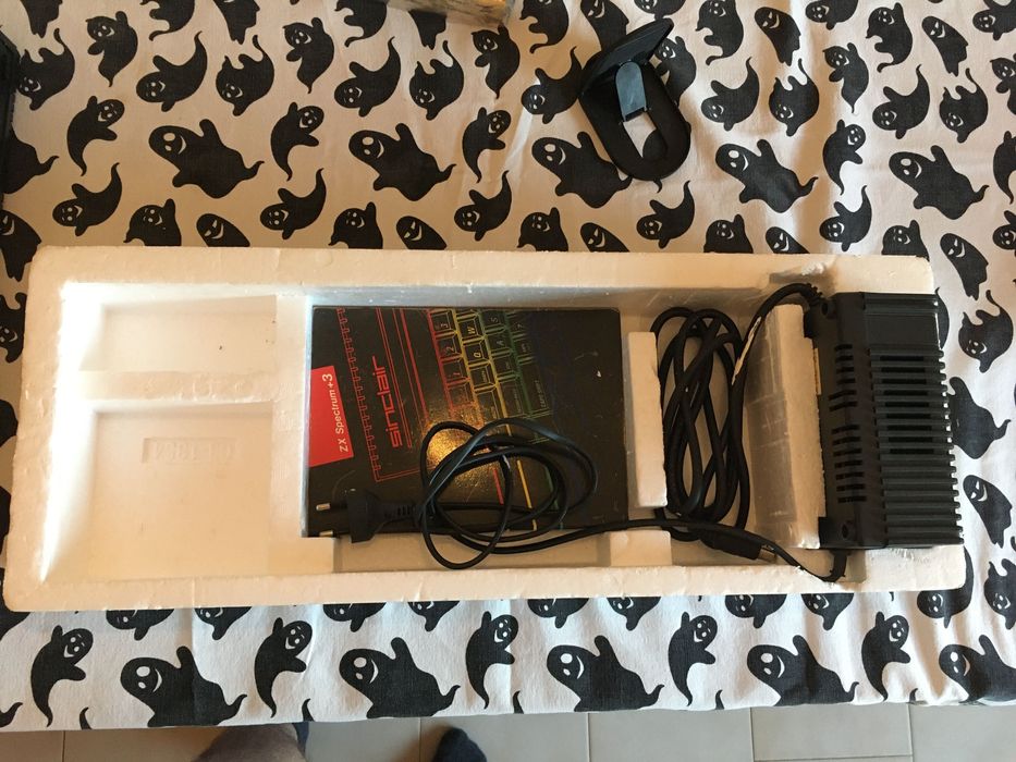 ZX Spectrum +3 128K (original em bom estado)