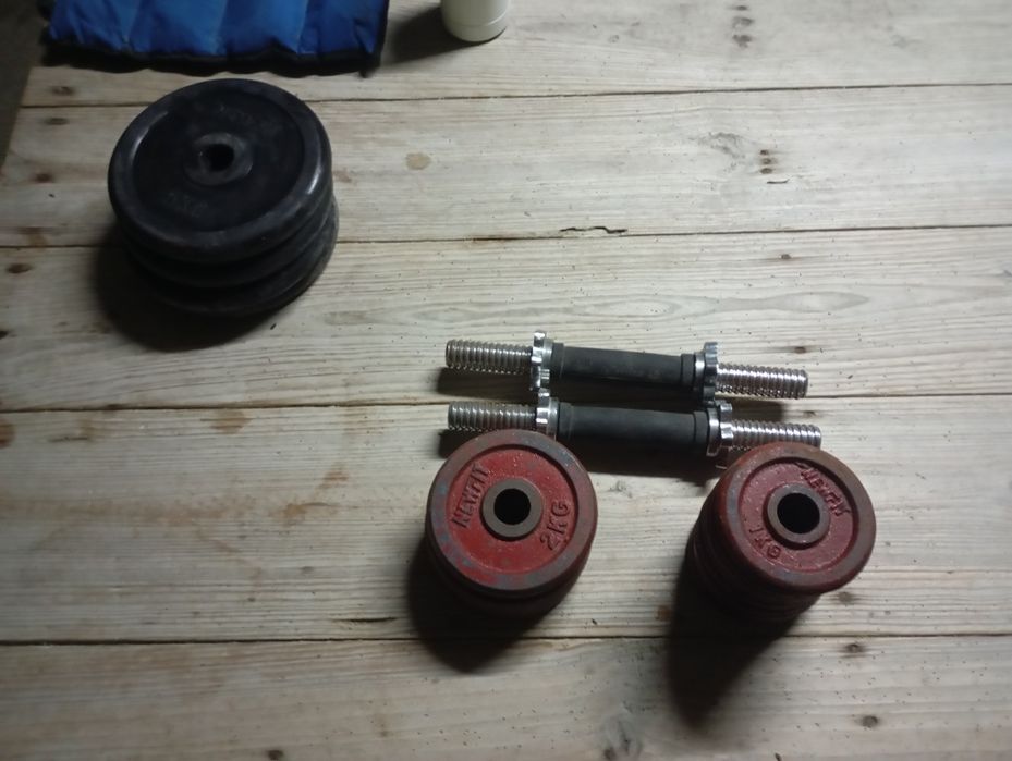 Alteres roscados com 36kg de pesos