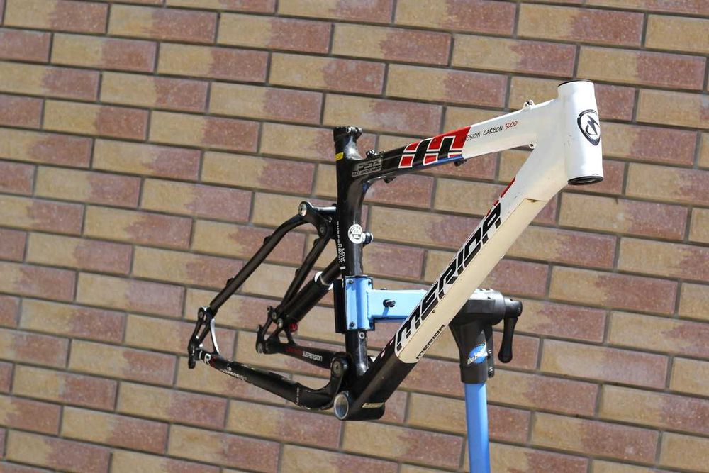 Рама 26: Merida Mission Carbon 3000 D, Manitou LRS, 18/46