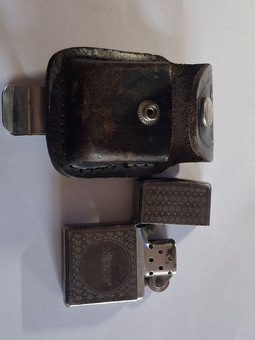 Запальничка Zippo та чохол