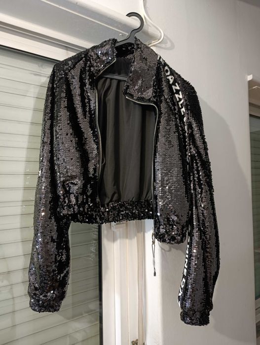 Casaco Berhska com lantejoulas