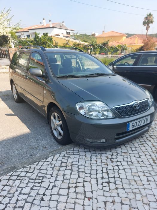Toyota corolla sw 1.4 vvti com pouquíssimo kms, nacional.
