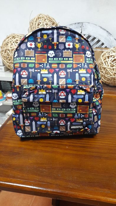 Mochilas marcas variadas