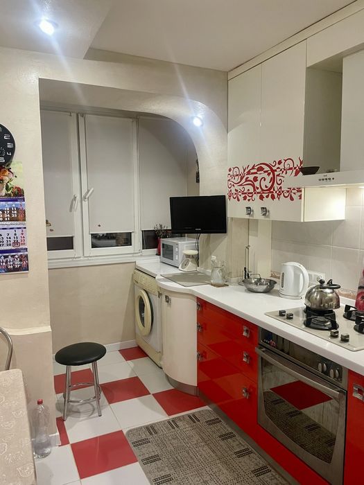 Сдам 3х комн квартиру в Центре м.Ботанический сад