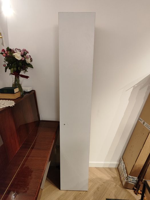 Słupek, regał z płyty meblowej z półkami