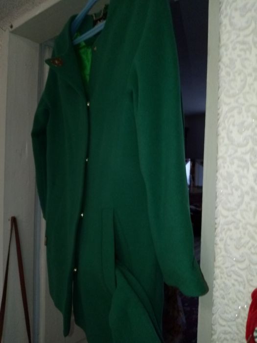 Продам весняний плащ кашемірове