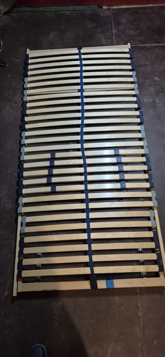 Materac  plus stelarz