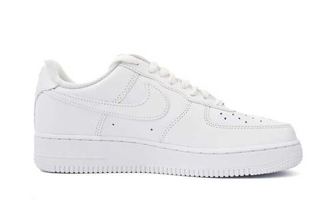 Nike_Air_Force_1_Low_'07_White R.40