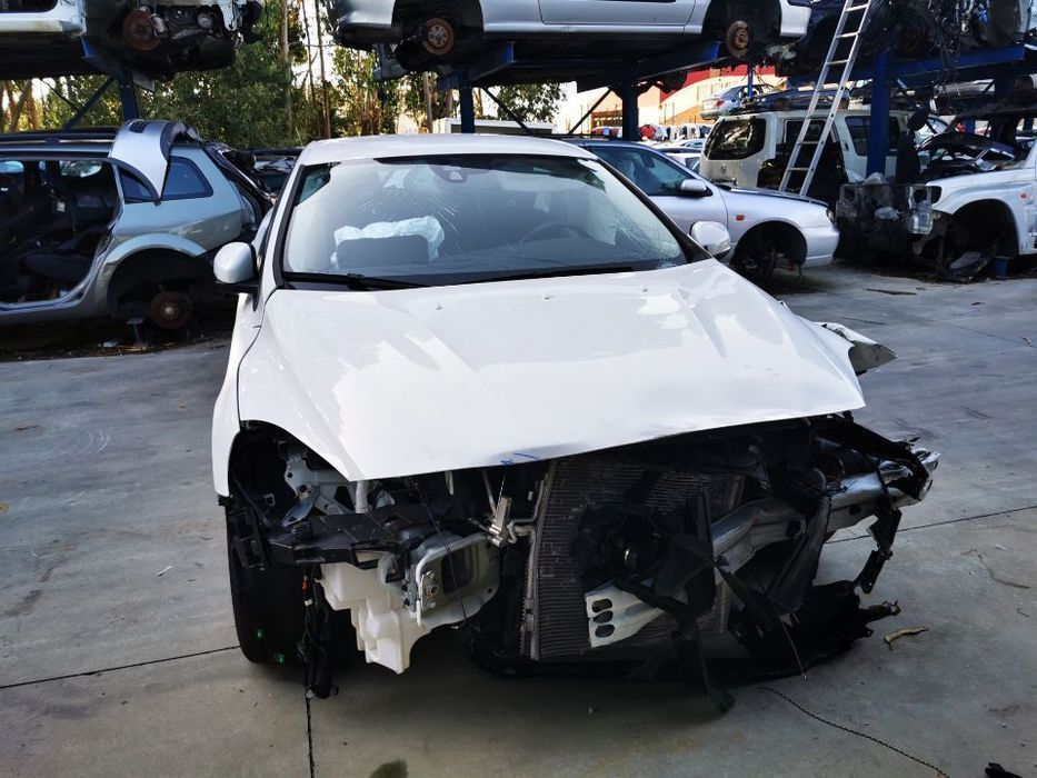 Peças Volvo V40 2.0 do ano 2017 (D4204T9)
