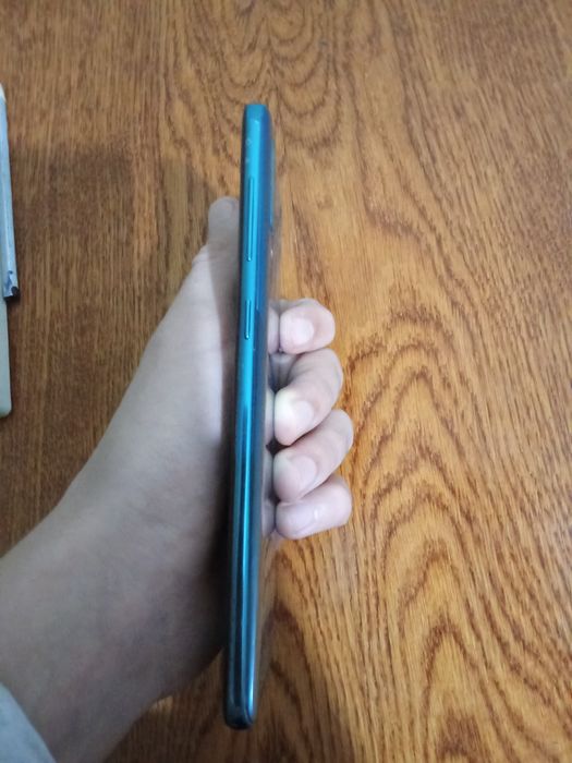 Продам/Обміняю.Самсунг а30с.