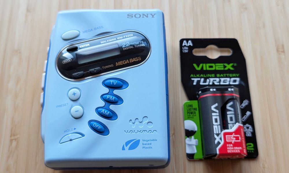 Касетний плеєр Sony Walkman WM-FX 202. Останній та незвичний. Відео.