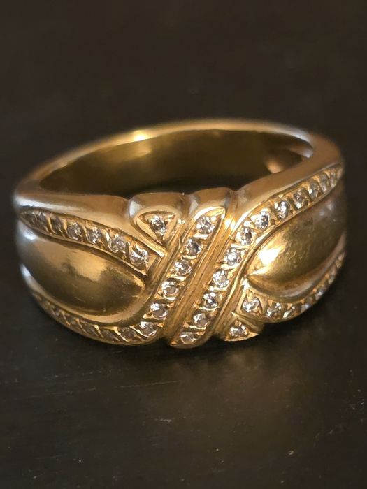 Anel Ouro 19,2k com 40 Diamantes