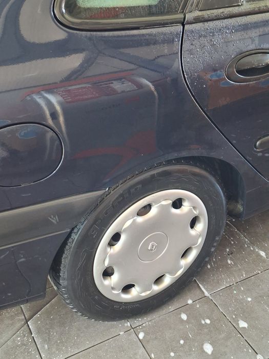 Renault Laguna 1.6 140 mil km