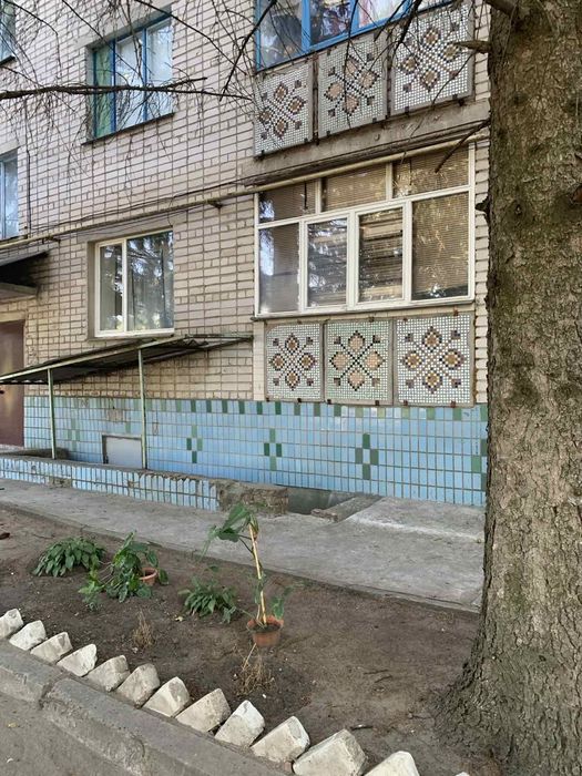 Квартира 3-кімнатна, роздільна, індив.опалення,