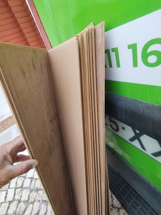 Pavimento flutuante usado