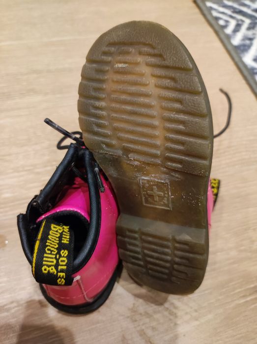Buciki za kostkę/glany dr Martens ròżowe