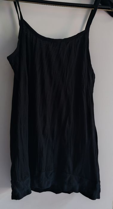 Top czarny na ramiączkach lekko oversize Oasis S