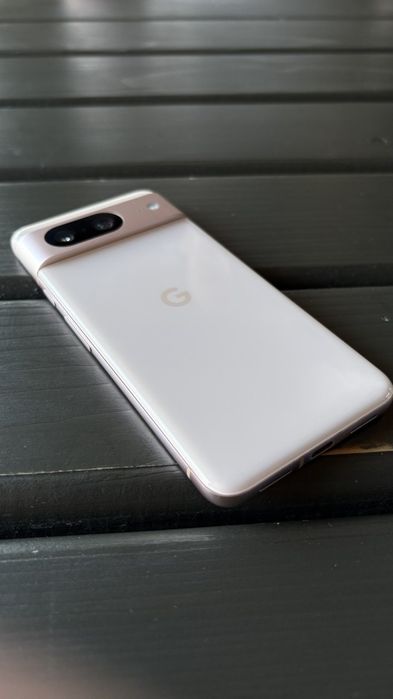 Телефон Піксель Pixel 8 Pink 8/128