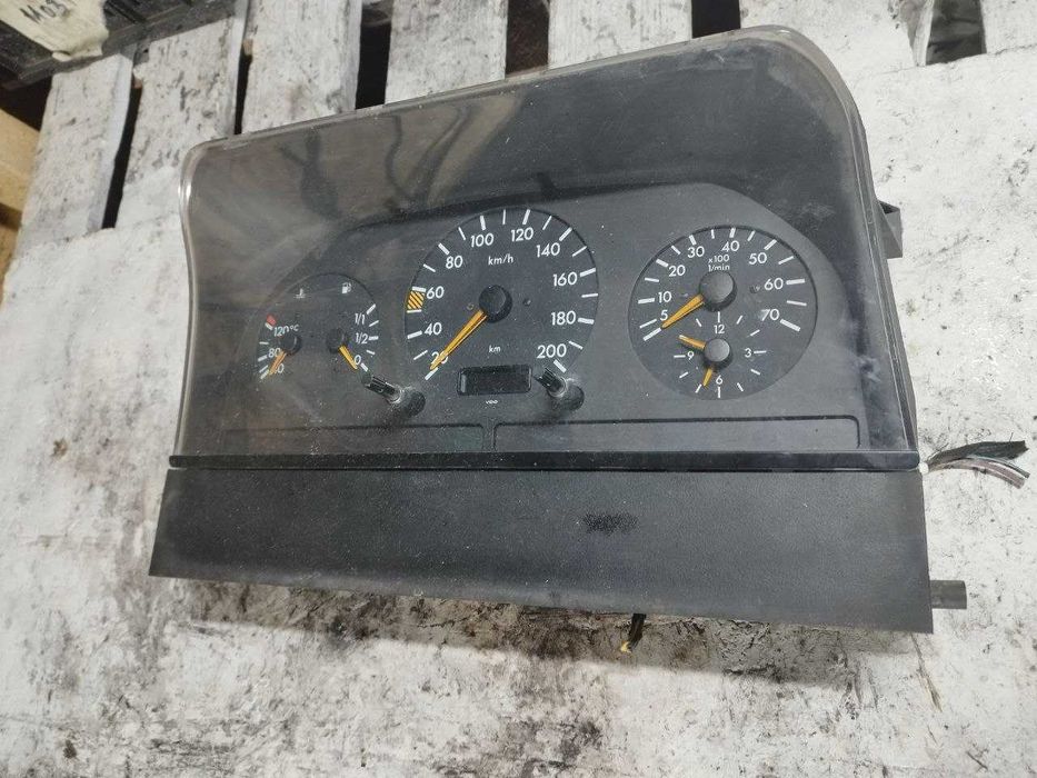 Панель приладів Mercedes Sprinter 901 / VW LT 35 з тахометром (38:11)