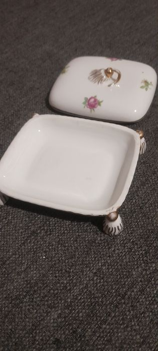 Raro Guarda Jóias VISTA ALEGRE, Pintado à Mão, c/ detalhes a OURO 1947