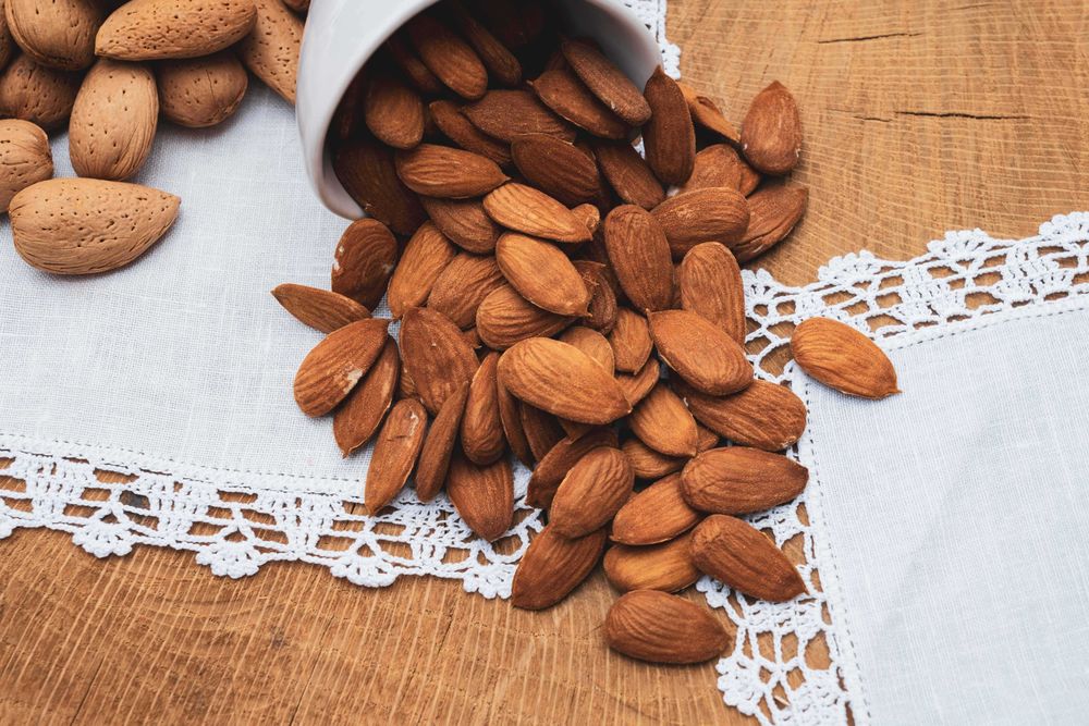 Amêndoa com e sem casca de produção própria