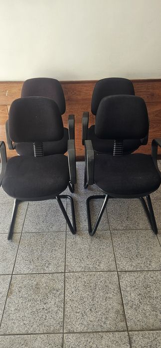 Vendo cadeiras de escritório