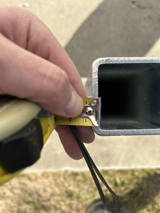 Stopy montazowe 10x10 0,4grubosci - cynkowane