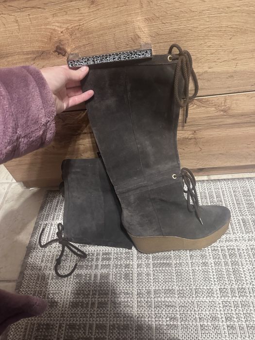 замшеві чоботи на танкетці бренду Rockport Cedra Scrunched Tall Boot