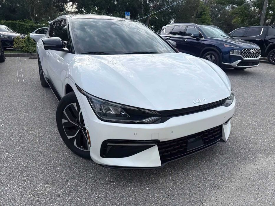 Kia EV6 Wind      2023