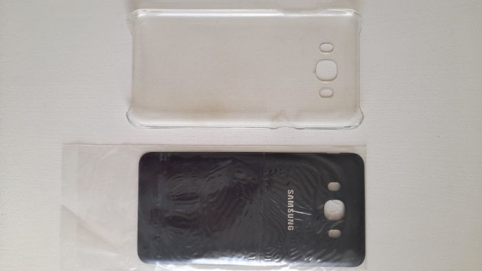Smartphone SAMSUNG Galaxy J7 como NOVO