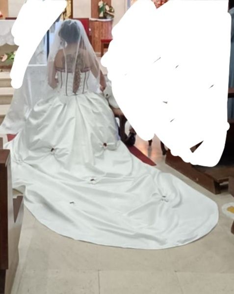 Vendo vestido noiva c/ oferta véu