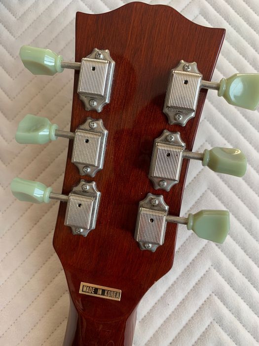 Menzura 535mm, wbudowany wzmacniacz