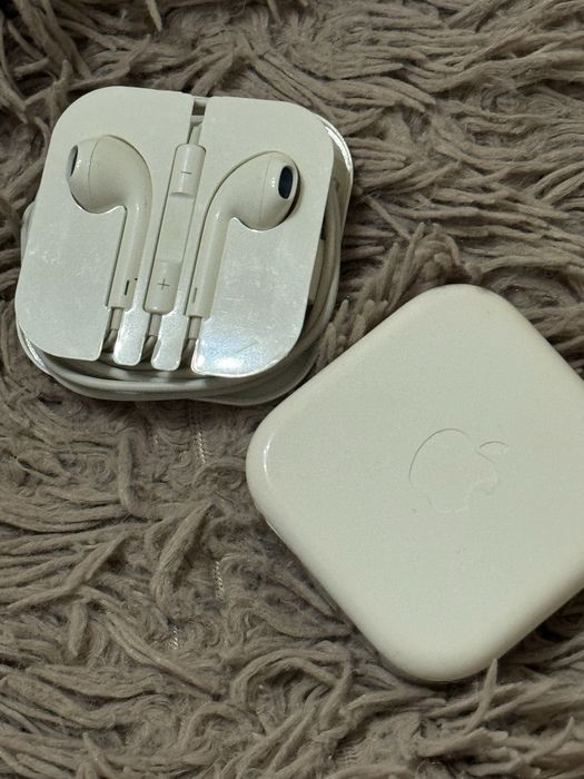 Наушники apple ear pods