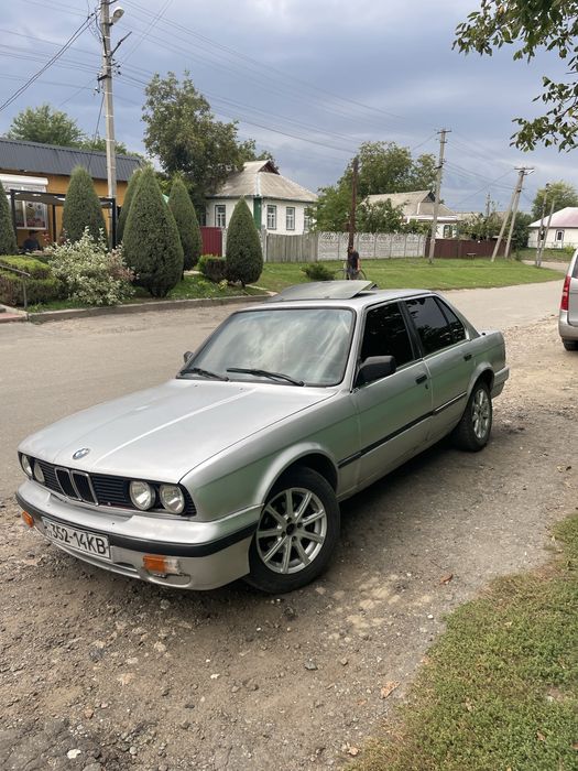Продам BMW E30 324d