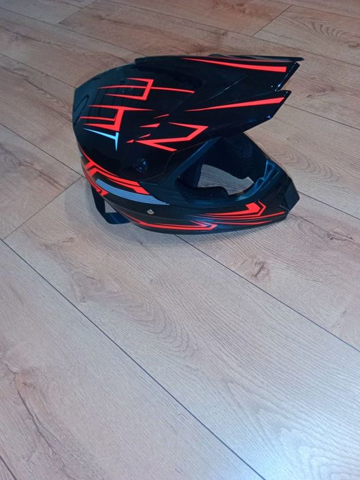 Kask do Crossa / hulajnogi – czerwony, NIEUŻYWANY!