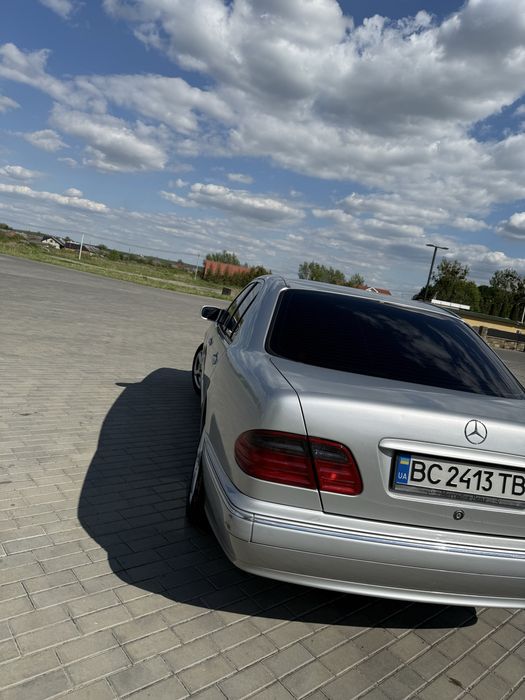 Продам мерседес w210