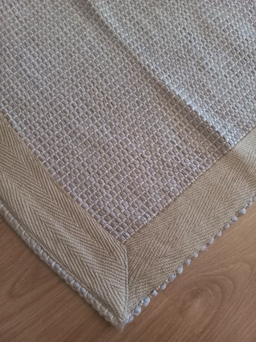 Tapetes de quarto castanho claro